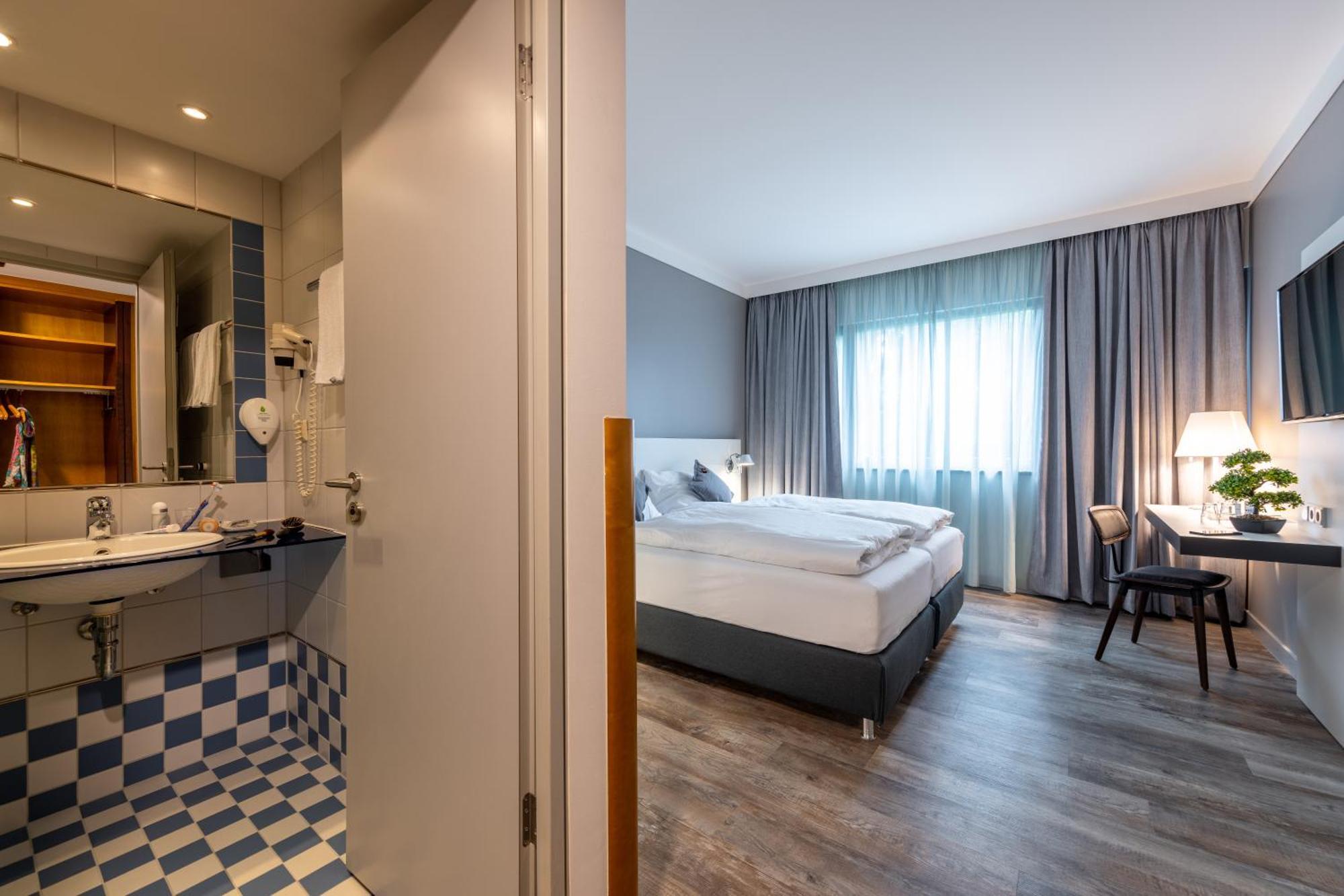 Hotel Leipheim Sued Luaran gambar