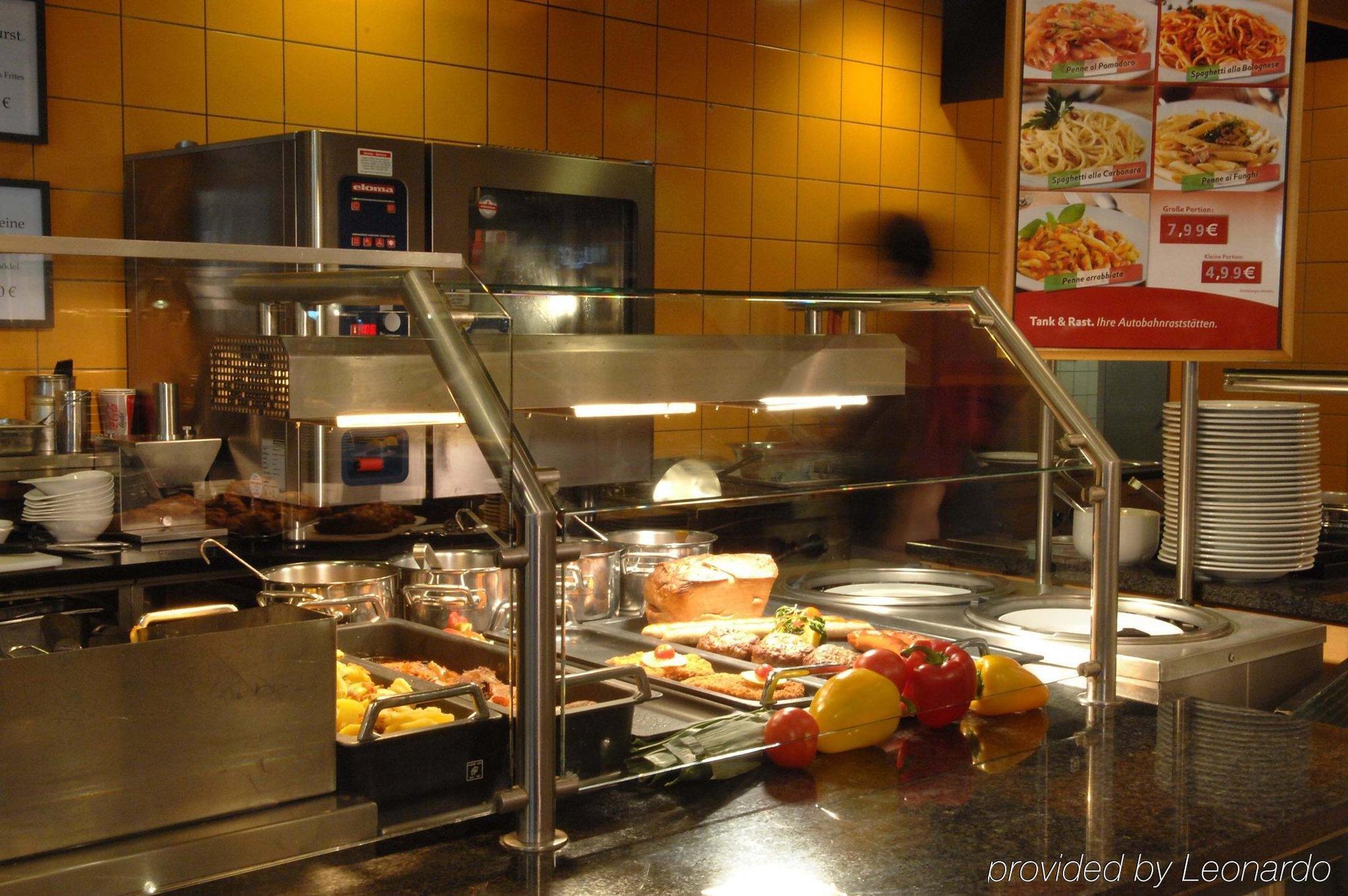 Hotel Leipheim Sued Restoran gambar