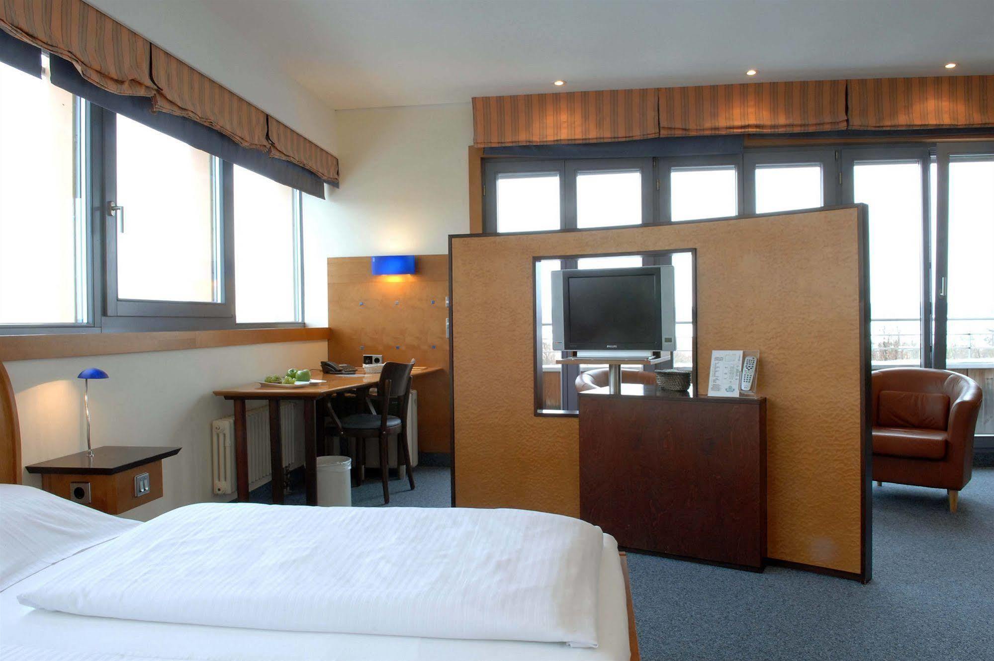 Hotel Leipheim Sued Luaran gambar